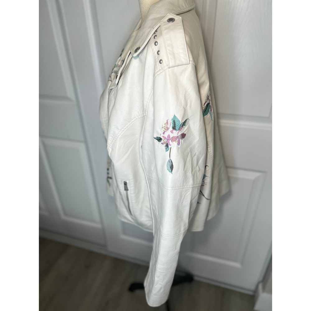 Levi's Moto Jacket Floral Embroidered Cream Faux Leather Studded Biker XL White - Picture 2 of 7